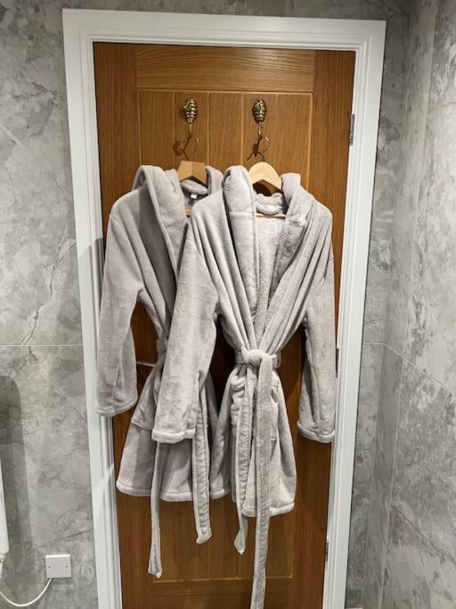 Вилла Brand New Listing - The Honey Pot In Stanton Экстерьер фото