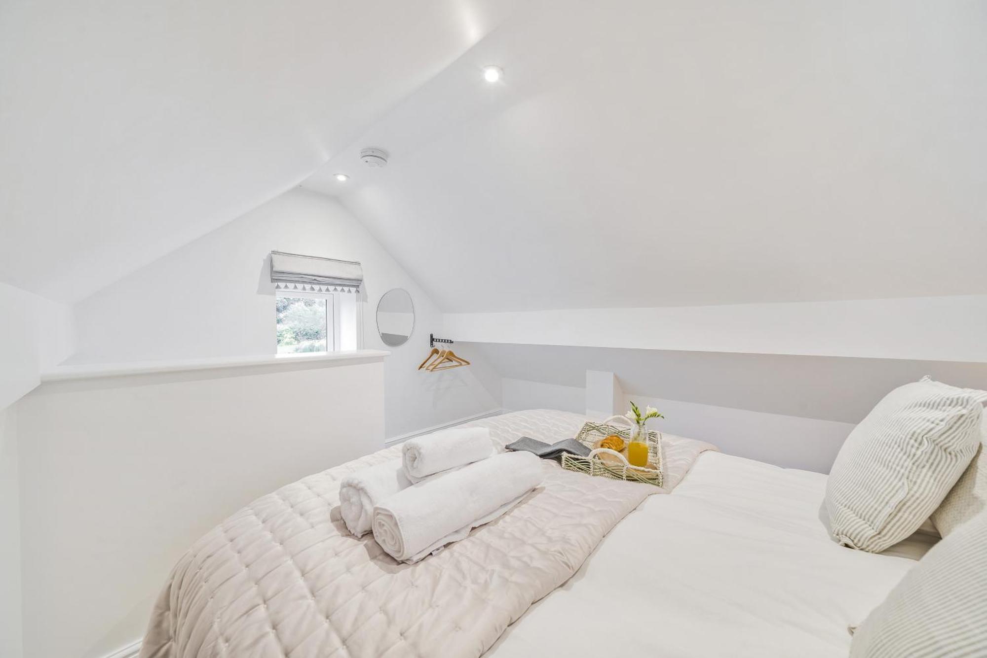 Вилла Brand New Listing - The Honey Pot In Stanton Экстерьер фото